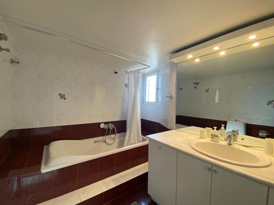 2-Bedroom Apartment In Athina Athen Eksteriør bilde